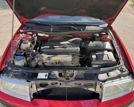 Красный Шкода Октавия, объемом двигателя 1.8 л и пробегом 159 тыс. км за 5990 $, фото 4 на Automoto.ua