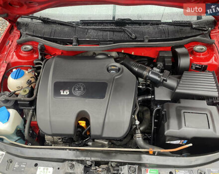 Красный Шкода Октавия, объемом двигателя 1.6 л и пробегом 168 тыс. км за 6200 $, фото 11 на Automoto.ua