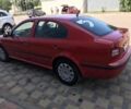 Красный Шкода Октавия, объемом двигателя 1.6 л и пробегом 234 тыс. км за 5300 $, фото 3 на Automoto.ua