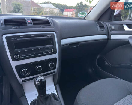 Червоний Шкода Октавія, об'ємом двигуна 1.6 л та пробігом 229 тис. км за 9450 $, фото 35 на Automoto.ua