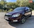 Красный Шкода Октавия, объемом двигателя 1.8 л и пробегом 143 тыс. км за 8000 $, фото 1 на Automoto.ua