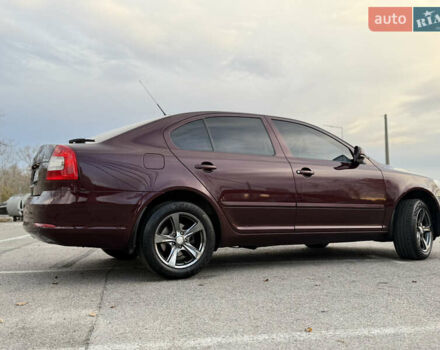 Шкода Октавия 2010 в Киеве на Automoto.ua Красный Шкода Октавия, объемом двигателя 1.8 л и пробегом 143 тыс. км за 7750 $, фото 2 на Automoto.ua