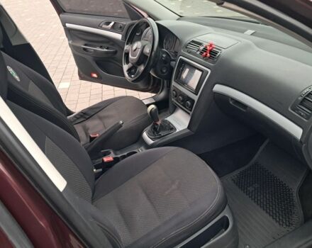 Красный Шкода Октавия, объемом двигателя 1.6 л и пробегом 242 тыс. км за 7300 $, фото 18 на Automoto.ua