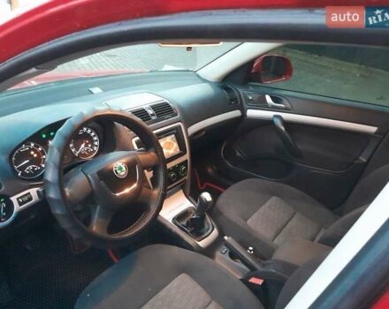 Красный Шкода Октавия, объемом двигателя 1.2 л и пробегом 315 тыс. км за 4999 $, фото 10 на Automoto.ua