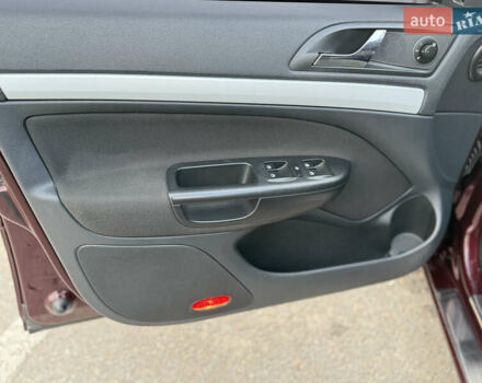 Шкода Октавия 2010 в Киеве на Automoto.ua Красный Шкода Октавия, объемом двигателя 1.8 л и пробегом 143 тыс. км за 7750 $, фото 35 на Automoto.ua