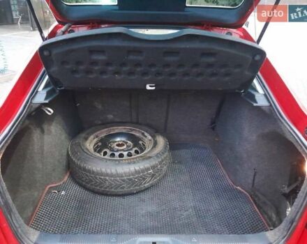Красный Шкода Октавия, объемом двигателя 1.2 л и пробегом 315 тыс. км за 4999 $, фото 7 на Automoto.ua