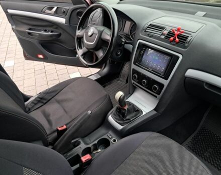 Красный Шкода Октавия, объемом двигателя 1.6 л и пробегом 242 тыс. км за 7300 $, фото 15 на Automoto.ua