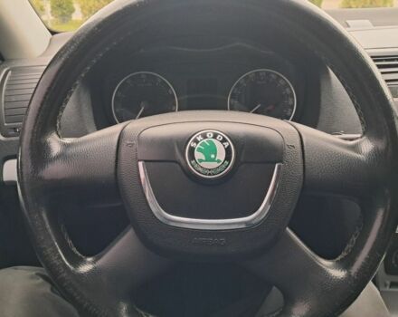 Красный Шкода Октавия, объемом двигателя 1.6 л и пробегом 242 тыс. км за 7300 $, фото 12 на Automoto.ua