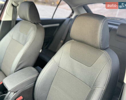 Шкода Октавия 2010 в Киеве на Automoto.ua Красный Шкода Октавия, объемом двигателя 1.8 л и пробегом 143 тыс. км за 7750 $, фото 34 на Automoto.ua