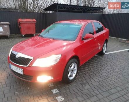 Красный Шкода Октавия, объемом двигателя 1.2 л и пробегом 315 тыс. км за 4999 $, фото 4 на Automoto.ua