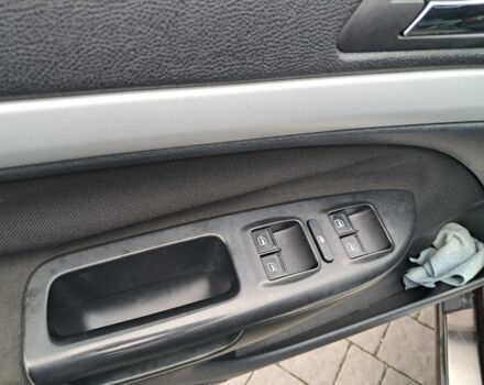 Красный Шкода Октавия, объемом двигателя 1.6 л и пробегом 242 тыс. км за 7300 $, фото 10 на Automoto.ua