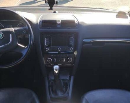 Красный Шкода Октавия, объемом двигателя 1.97 л и пробегом 273 тыс. км за 9500 $, фото 5 на Automoto.ua