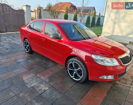 Червоний Шкода Октавія, об'ємом двигуна 1.2 л та пробігом 245 тис. км за 6000 $, фото 3 на Automoto.ua