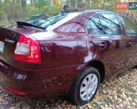 Красный Шкода Октавия, объемом двигателя 1.6 л и пробегом 156 тыс. км за 9500 $, фото 1 на Automoto.ua