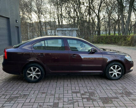 Червоний Шкода Октавія, об'ємом двигуна 1.6 л та пробігом 229 тис. км за 8200 $, фото 5 на Automoto.ua