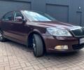 Красный Шкода Октавия, объемом двигателя 1.6 л и пробегом 227 тыс. км за 8200 $, фото 1 на Automoto.ua