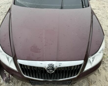 Красный Шкода Октавия, объемом двигателя 1.8 л и пробегом 173 тыс. км за 2500 $, фото 2 на Automoto.ua