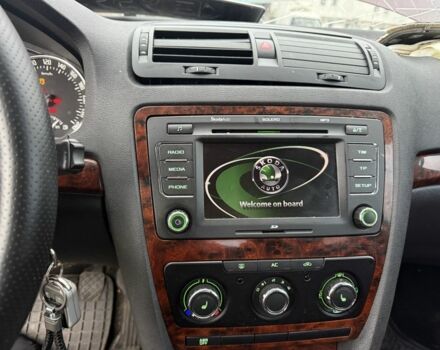 Красный Шкода Октавия, объемом двигателя 1.8 л и пробегом 173 тыс. км за 2500 $, фото 10 на Automoto.ua