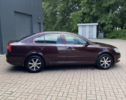 Красный Шкода Октавия, объемом двигателя 1.6 л и пробегом 226 тыс. км за 8100 $, фото 3 на Automoto.ua