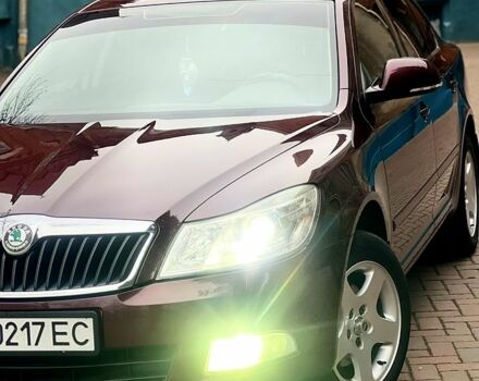 Червоний Шкода Октавія, об'ємом двигуна 1.8 л та пробігом 210 тис. км за 7900 $, фото 5 на Automoto.ua