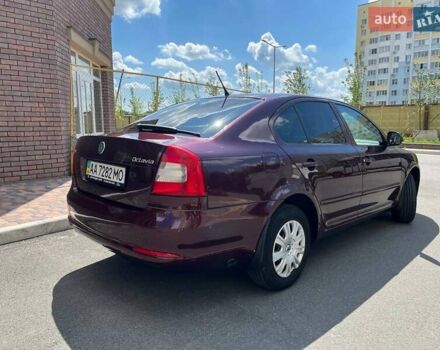 Красный Шкода Октавия, объемом двигателя 1.6 л и пробегом 237 тыс. км за 8500 $, фото 4 на Automoto.ua