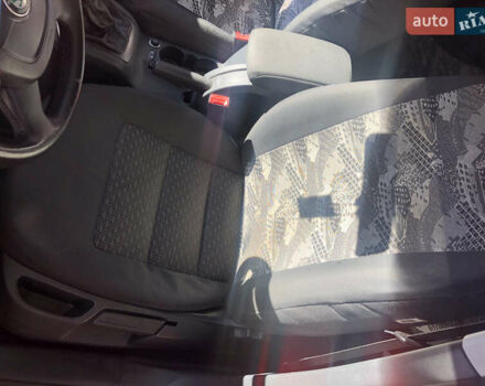 Шкода Октавия 2011 в Старом Самборе на Automoto.ua Красный Шкода Октавия, объемом двигателя 1.6 л и пробегом 241 тыс. км за 6799 $, фото 9 на Automoto.ua