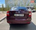 Красный Шкода Октавия, объемом двигателя 1.6 л и пробегом 237 тыс. км за 8500 $, фото 3 на Automoto.ua