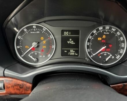 Красный Шкода Октавия, объемом двигателя 1.8 л и пробегом 173 тыс. км за 2500 $, фото 8 на Automoto.ua