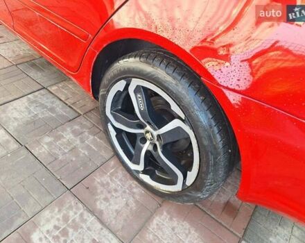 Червоний Шкода Октавія, об'ємом двигуна 1.2 л та пробігом 245 тис. км за 6000 $, фото 7 на Automoto.ua