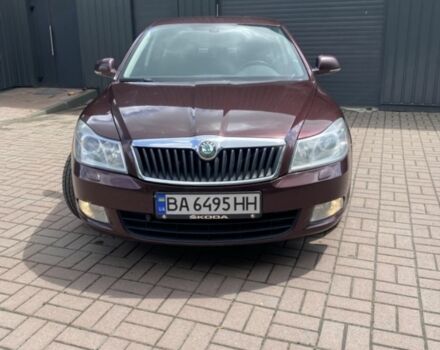 Красный Шкода Октавия, объемом двигателя 1.6 л и пробегом 226 тыс. км за 8100 $, фото 1 на Automoto.ua