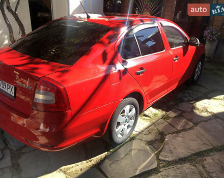 Шкода Октавия 2011 в Старом Самборе на Automoto.ua Красный Шкода Октавия, объемом двигателя 1.6 л и пробегом 241 тыс. км за 6799 $, фото 4 на Automoto.ua