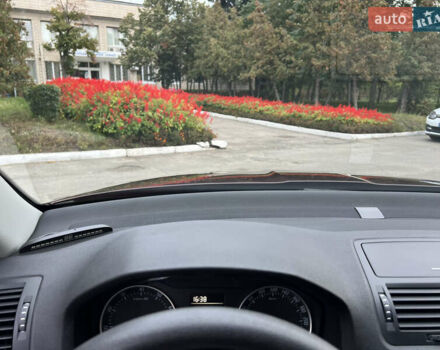 Красный Шкода Октавия, объемом двигателя 1.8 л и пробегом 24 тыс. км за 10499 $, фото 24 на Automoto.ua
