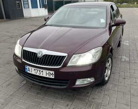 Красный Шкода Октавия, объемом двигателя 1.8 л и пробегом 167 тыс. км за 8200 $, фото 1 на Automoto.ua