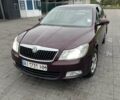 Красный Шкода Октавия, объемом двигателя 1.8 л и пробегом 167 тыс. км за 8200 $, фото 1 на Automoto.ua