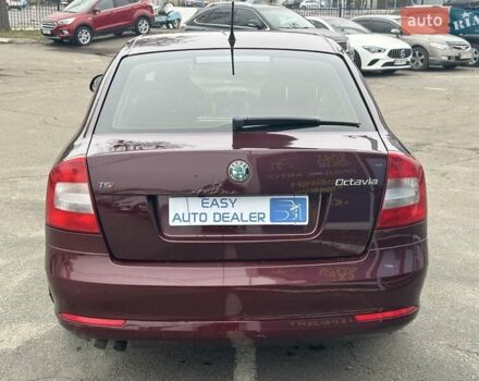 Красный Шкода Октавия, объемом двигателя 1.8 л и пробегом 168 тыс. км за 7490 $, фото 5 на Automoto.ua