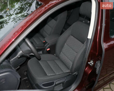 Красный Шкода Октавия, объемом двигателя 1.8 л и пробегом 40 тыс. км за 9600 $, фото 16 на Automoto.ua