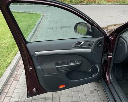 Красный Шкода Октавия, объемом двигателя 1.8 л и пробегом 167 тыс. км за 8200 $, фото 14 на Automoto.ua