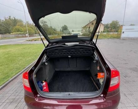 Красный Шкода Октавия, объемом двигателя 1.8 л и пробегом 167 тыс. км за 8200 $, фото 5 на Automoto.ua