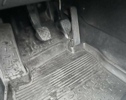 Красный Шкода Октавия, объемом двигателя 1.8 л и пробегом 167 тыс. км за 8200 $, фото 16 на Automoto.ua