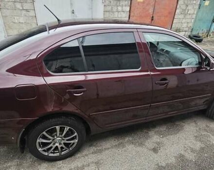 Красный Шкода Октавия, объемом двигателя 1.8 л и пробегом 114 тыс. км за 12000 $, фото 8 на Automoto.ua