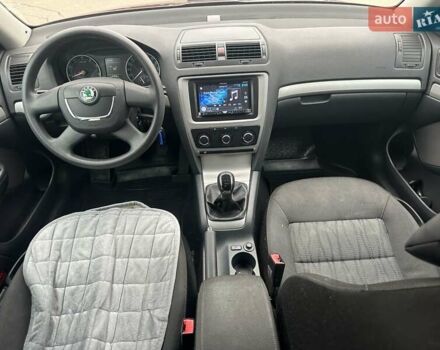 Красный Шкода Октавия, объемом двигателя 1.8 л и пробегом 168 тыс. км за 7490 $, фото 26 на Automoto.ua