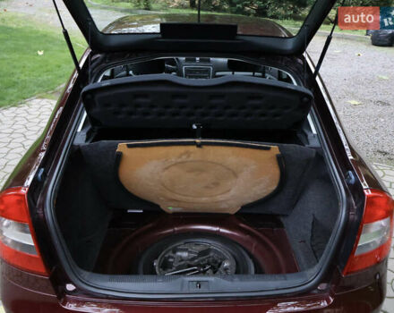 Красный Шкода Октавия, объемом двигателя 1.8 л и пробегом 40 тыс. км за 9600 $, фото 33 на Automoto.ua