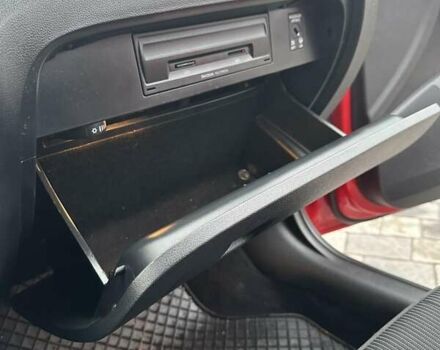 Красный Шкода Октавия, объемом двигателя 1.4 л и пробегом 235 тыс. км за 13700 $, фото 18 на Automoto.ua