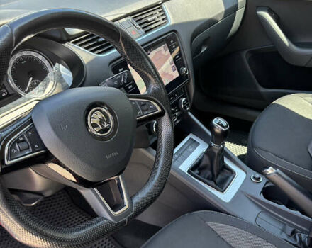 Красный Шкода Октавия, объемом двигателя 1.4 л и пробегом 183 тыс. км за 11700 $, фото 17 на Automoto.ua