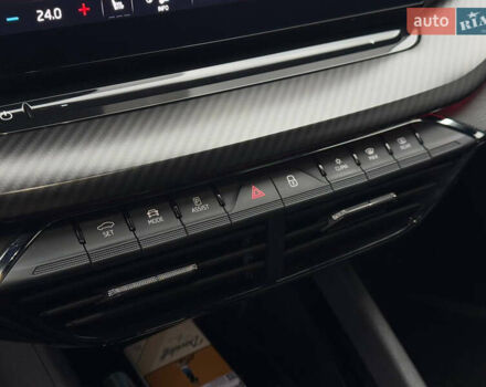 Красный Шкода Октавия, объемом двигателя 1.97 л и пробегом 140 тыс. км за 29999 $, фото 7 на Automoto.ua