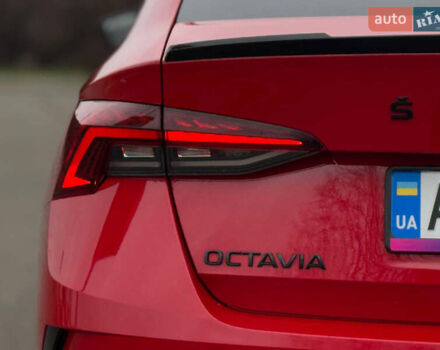 Красный Шкода Октавия, объемом двигателя 1.97 л и пробегом 140 тыс. км за 29999 $, фото 2 на Automoto.ua