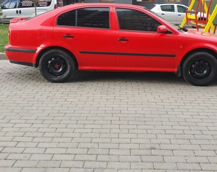 Красный Шкода Октавия, объемом двигателя 1.6 л и пробегом 299 тыс. км за 2500 $, фото 1 на Automoto.ua