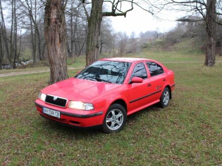 Красный Шкода Октавия, объемом двигателя 1.6 л и пробегом 300 тыс. км за 2750 $, фото 1 на Automoto.ua