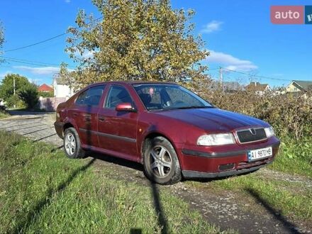 Шкода Октавия 1999 в Киеве на Automoto.ua Красный Шкода Октавия, объемом двигателя 1.6 л и пробегом 300 тыс. км за 2500 $, фото 1 на Automoto.ua