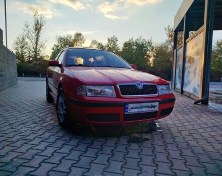 Красный Шкода Октавия, объемом двигателя 0 л и пробегом 298 тыс. км за 3700 $, фото 1 на Automoto.ua
